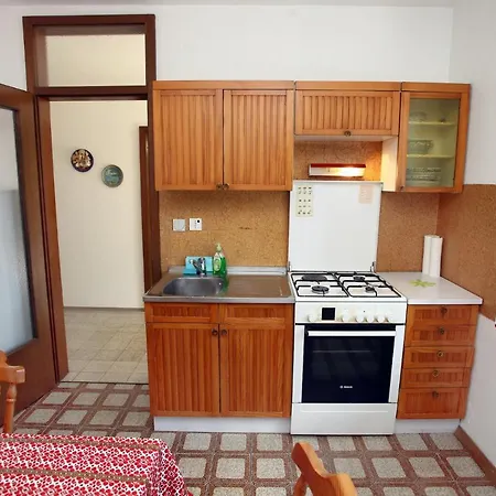 Jozef's - Stylish Retreat In *