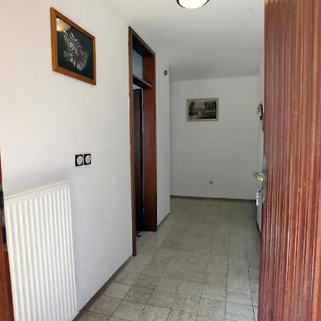 Apartment Jozef's - Stylish Retreat In *