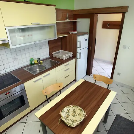 Appartement - Stylish Retreat In