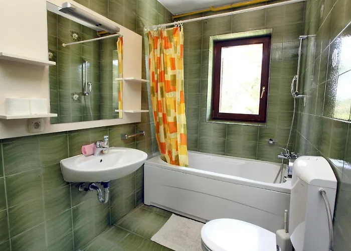 - Stylish Retreat In Daire Portorož