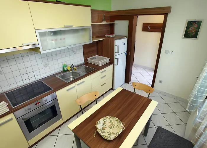 Daire - Stylish Retreat In