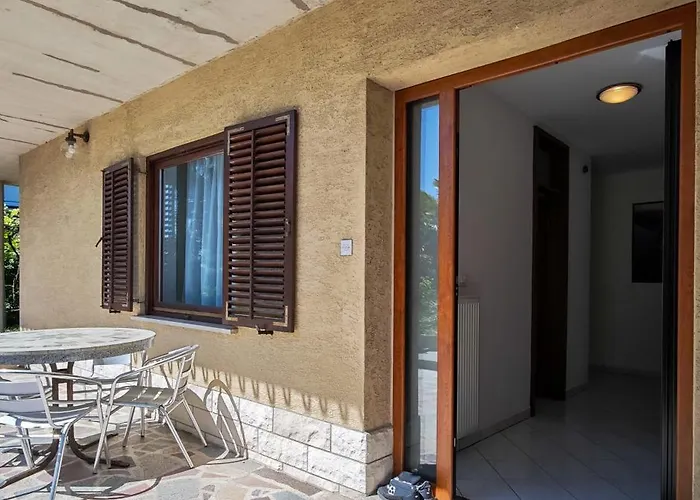 Lejlighed - Stylish Retreat In *