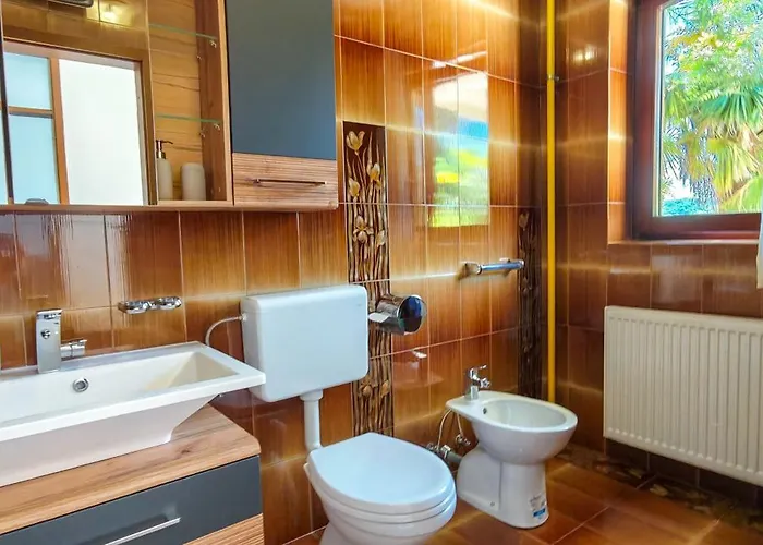 Daire - Stylish Retreat In